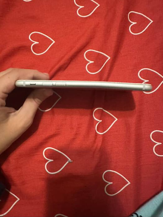 Продам- обміняю айфон 7 за питаннями в лс