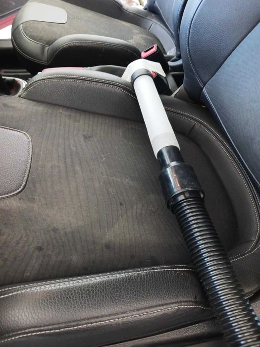 Firma sprzątająca "CLEAN-SERVICE"