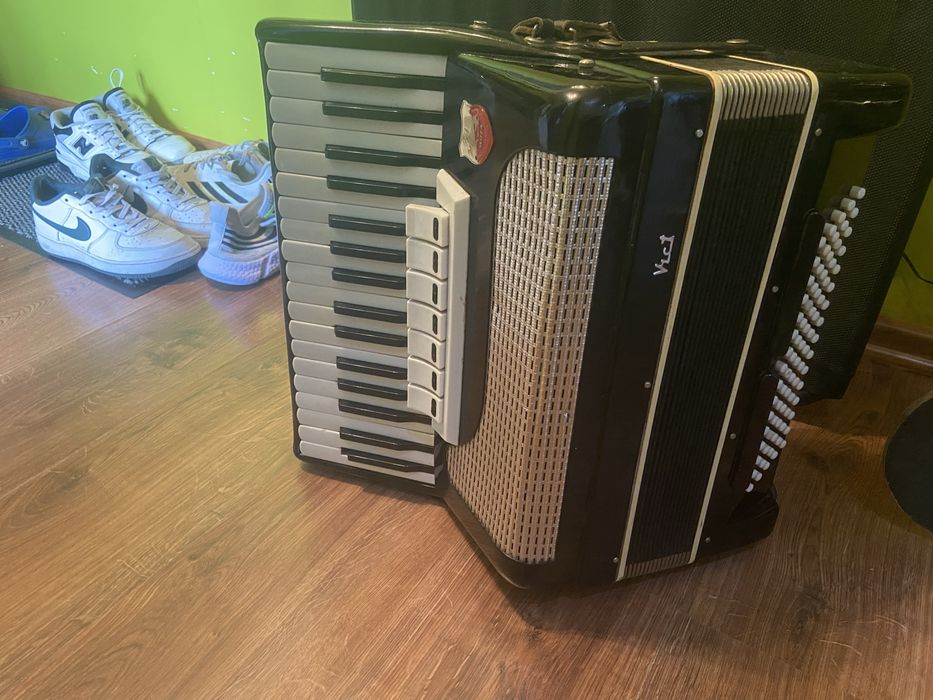 Akoredon Wiktoria bydgoska fabryka akordeonow