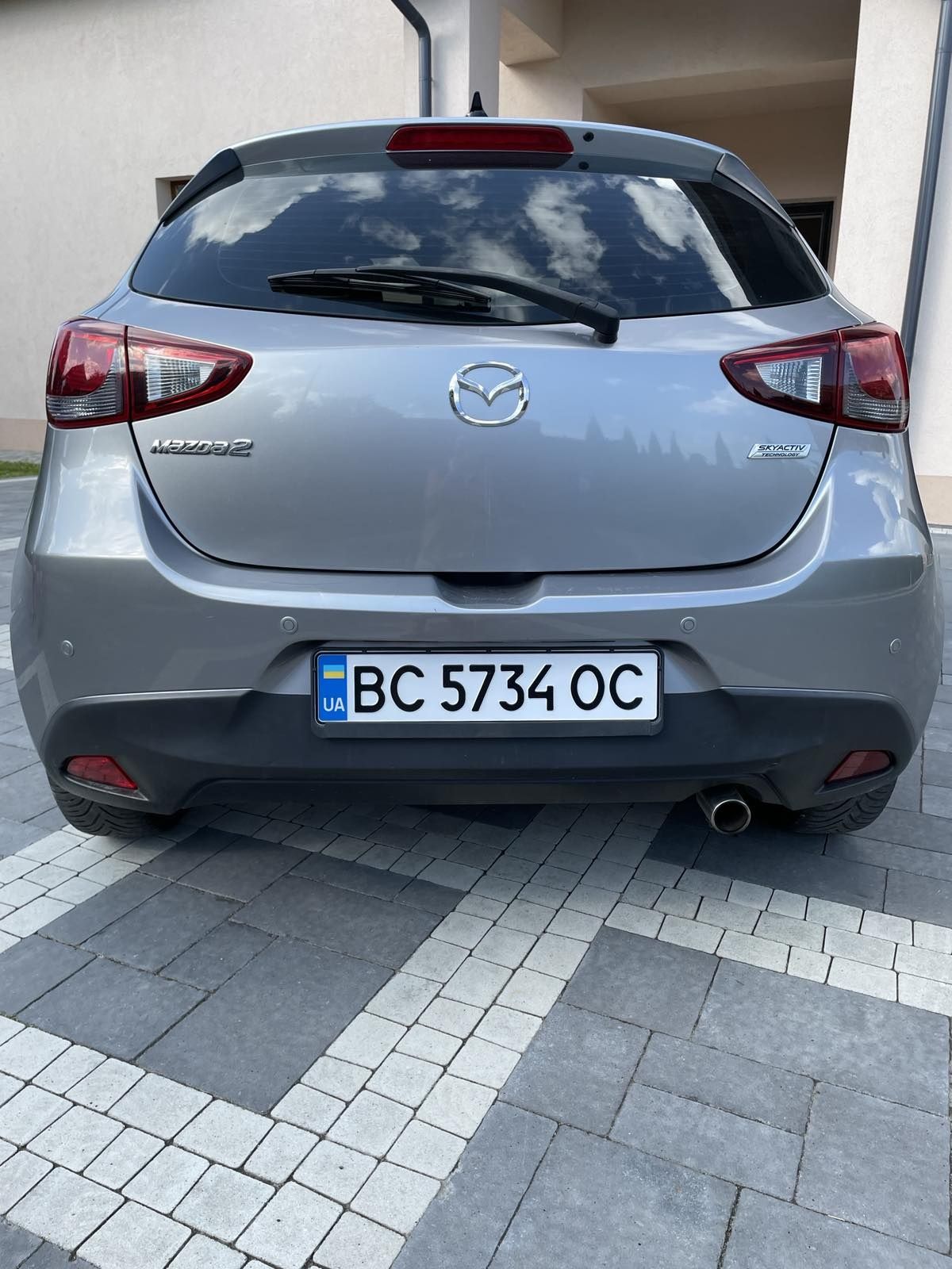 Автомобіль MAZDA 2