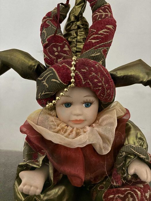 Bonecas de porcelana