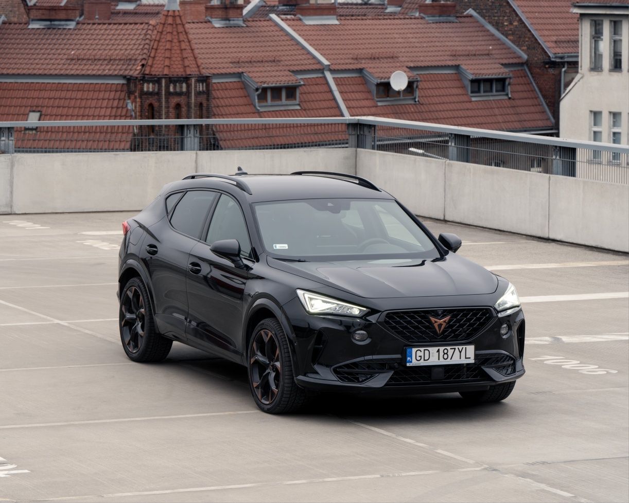 Cupra Formentor 310KM Custom BLACK wynajem krótkoterminowy