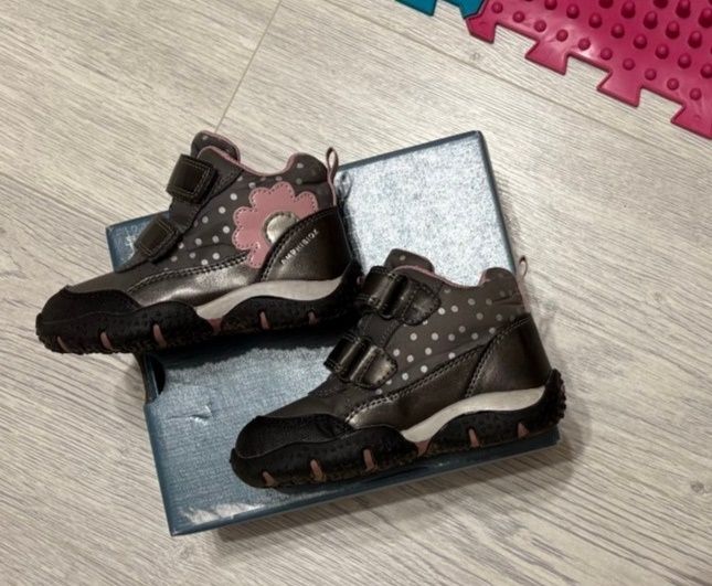 Дитячі демісезонні черевики (24 розмір)