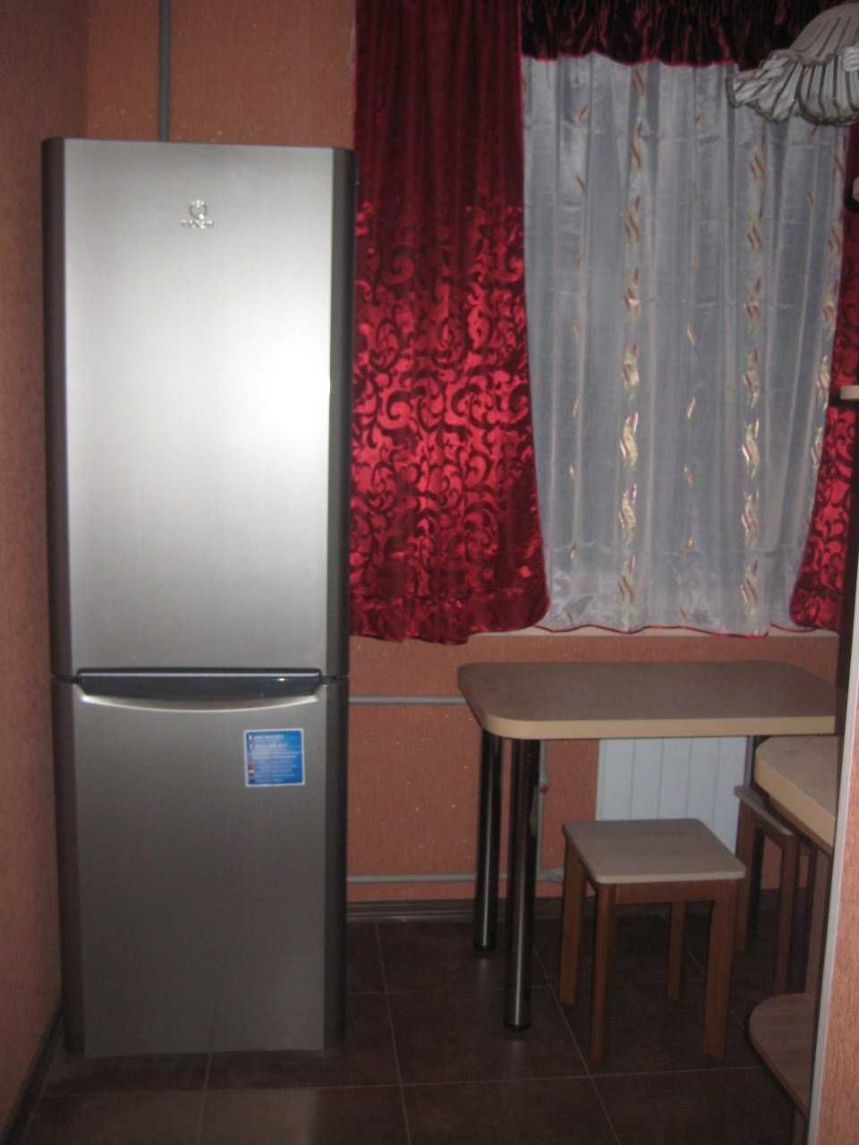 Продам 1-комнатную квартиру с кап. ремонтом, 5 минут пешком от метро