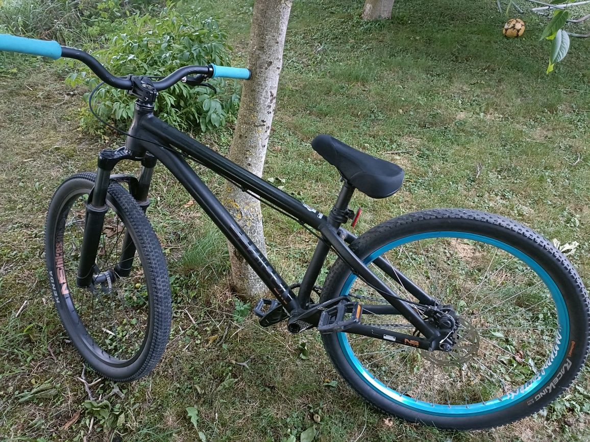 Rower Dirt lekki