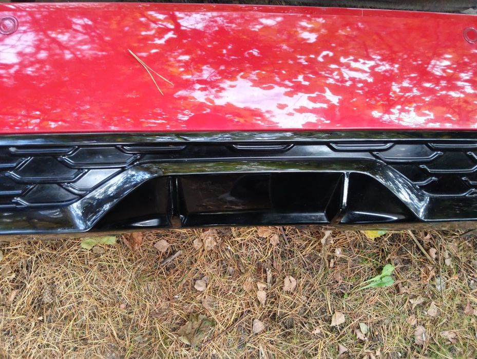 Toyota Corolla E21 GR kombi zderzak tylny tył 4 x pdc 3U5 lift lifting