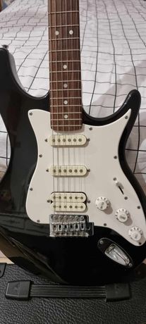 Gitara elektryczna Behringer El Toro oraz piec Behringer V-Tone GM108