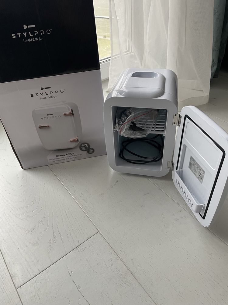 Lodowka kosmetyczna Loft pro 4 l na kosmetyki na  prezent