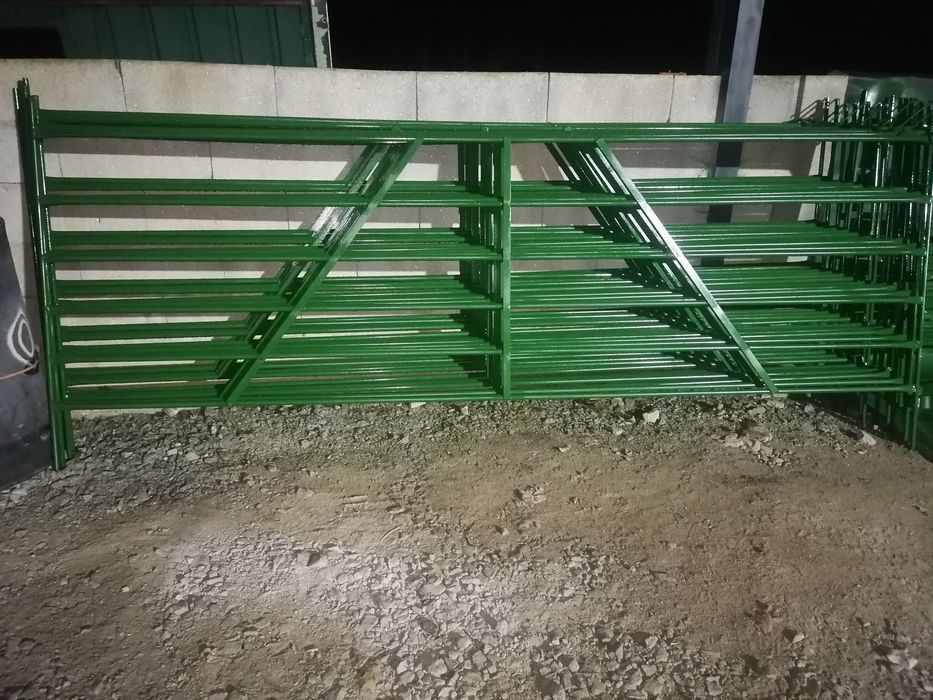 Comedouro central 2m