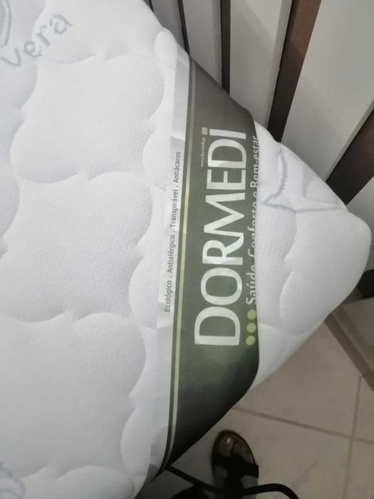 Cama articulada c/colchão como nova tem 3 meses