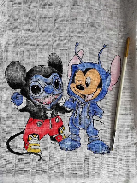 Fraldinha pintada á mão