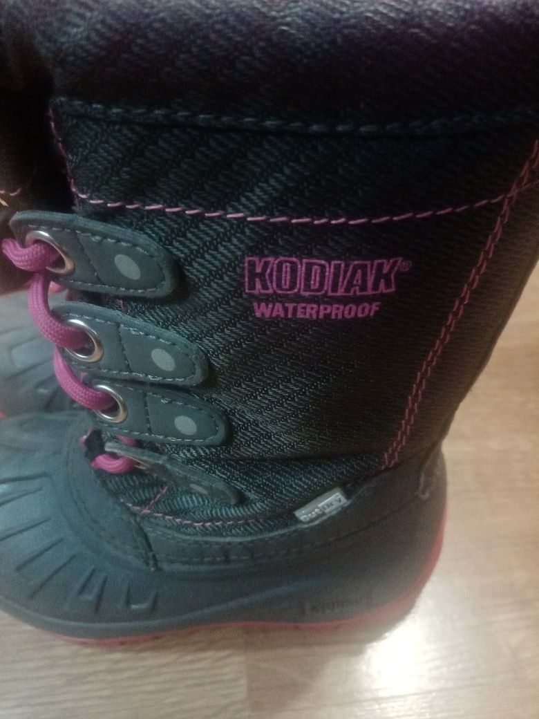 Buty zimowe firmy Kodiak. System waterproof