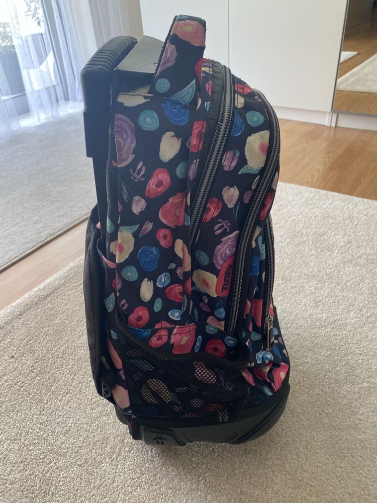 Mochila da marca Totto