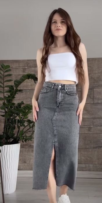 Джинсова  юбка.