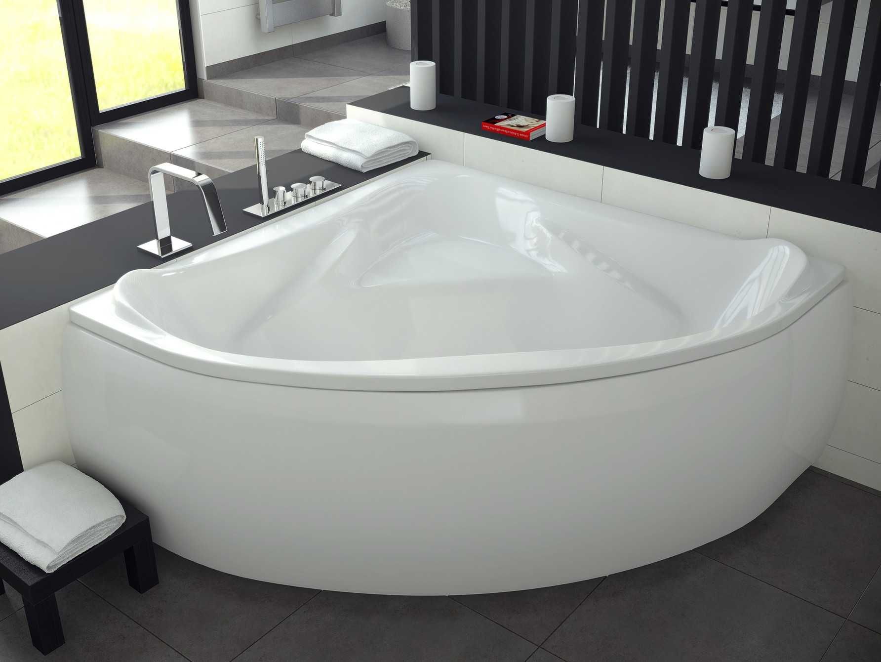 Wanna narożna Ewa 134x134cm z hydromasażem wodno-powietrznym Combi
