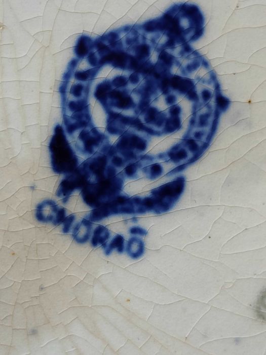 Pratos decorativos fábrica de loiça deSacavém