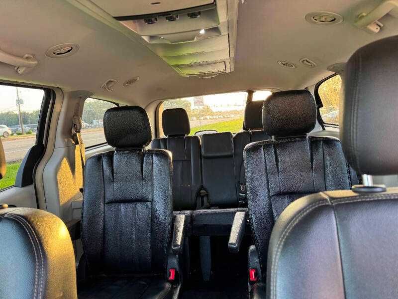 2016 Chrysler Town and Country