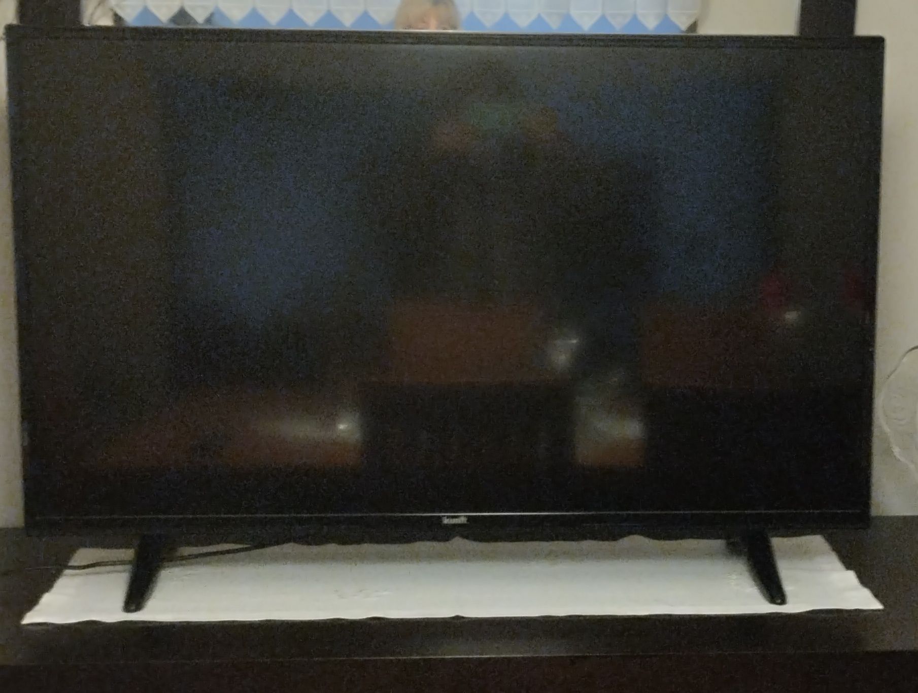 TV Led Kunft 110"