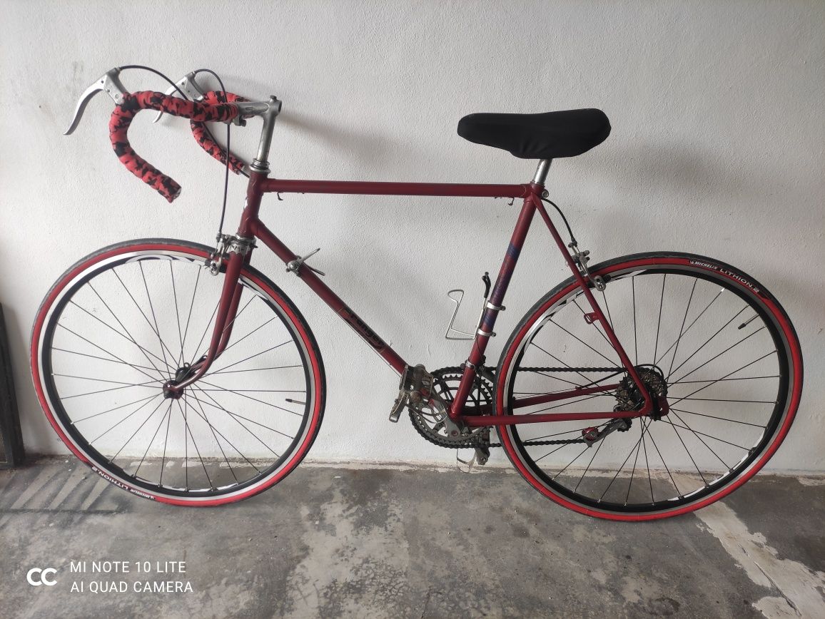 Vendo bicicleta de estrada