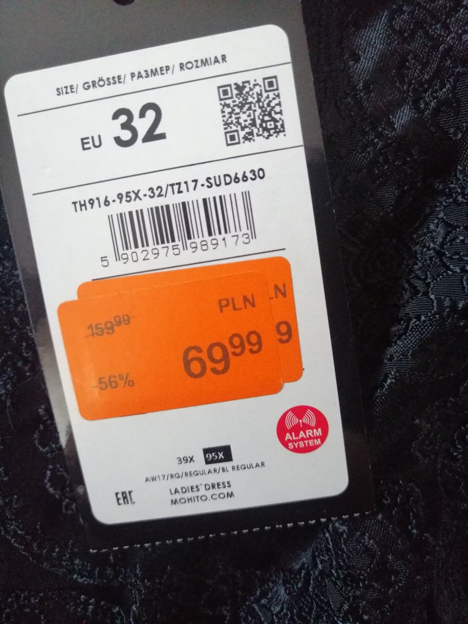 Mała czarna sukienka wizytowa Mohito XXS