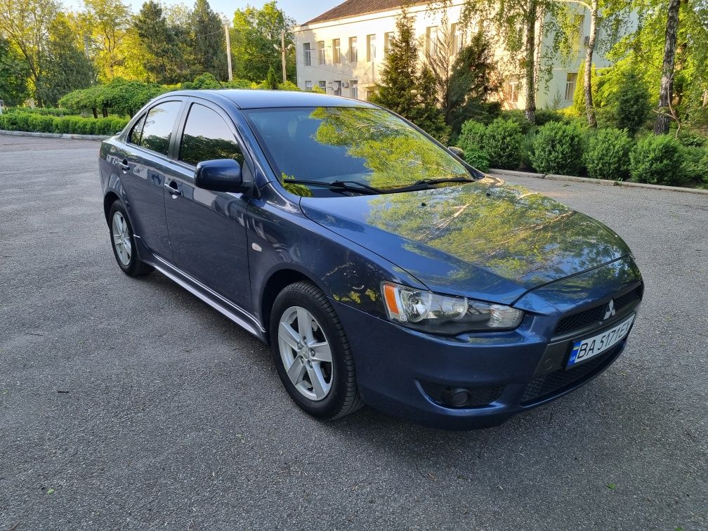 Mitsubishi Lancer 2.0 газ.бенз автомат