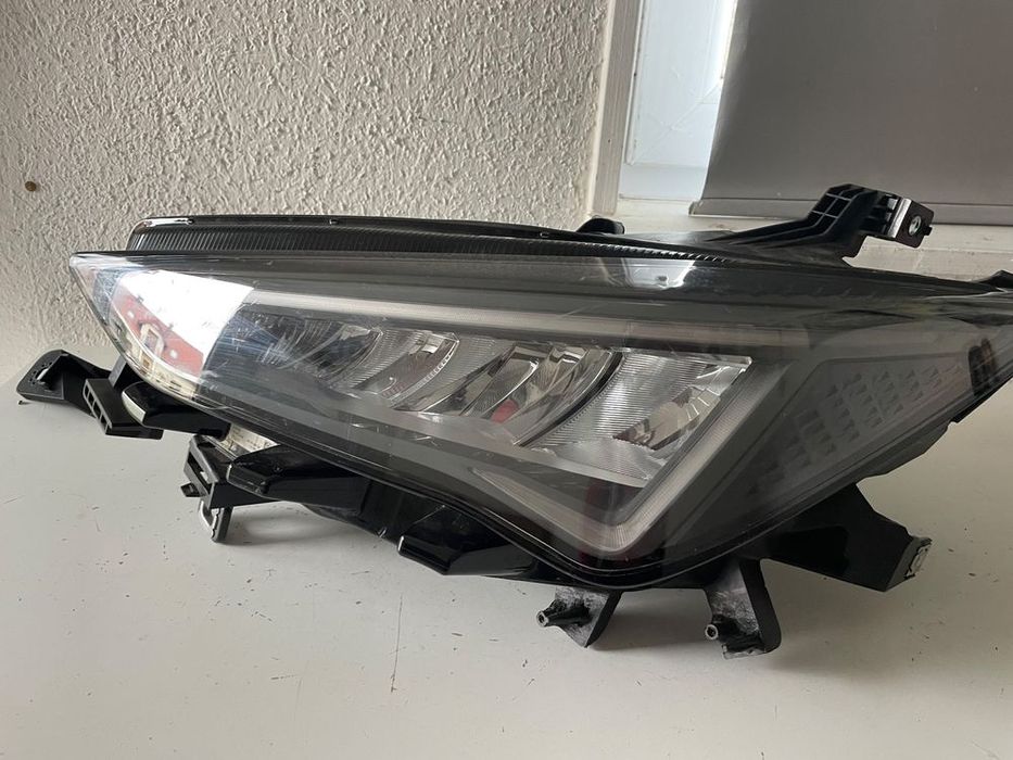 cupra born lampa lewa led oryginał cala 2022-reflektor