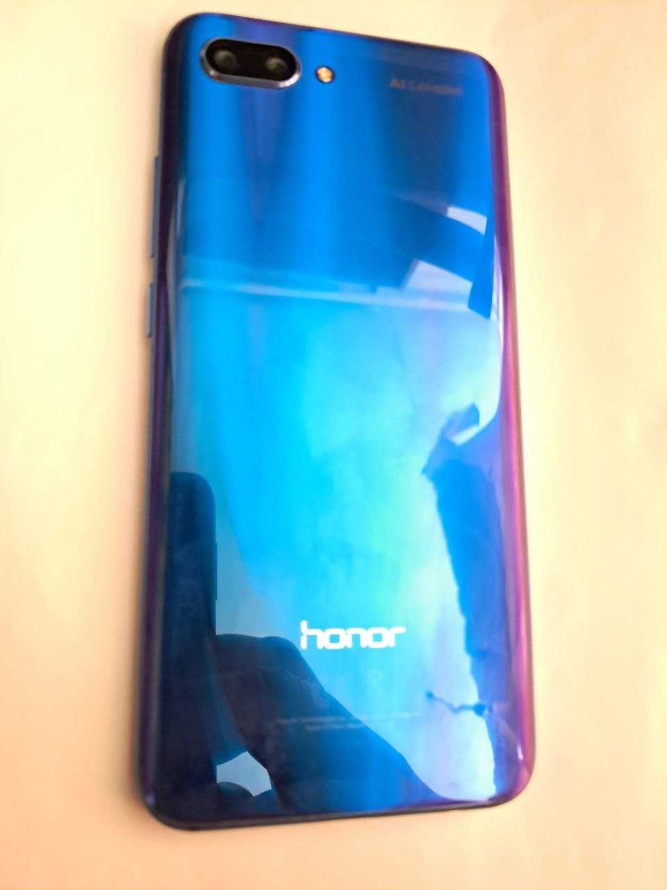 Продам Флагман Honor 10; 128/4; NFS; Разрешение экрана: 1080 x 2280