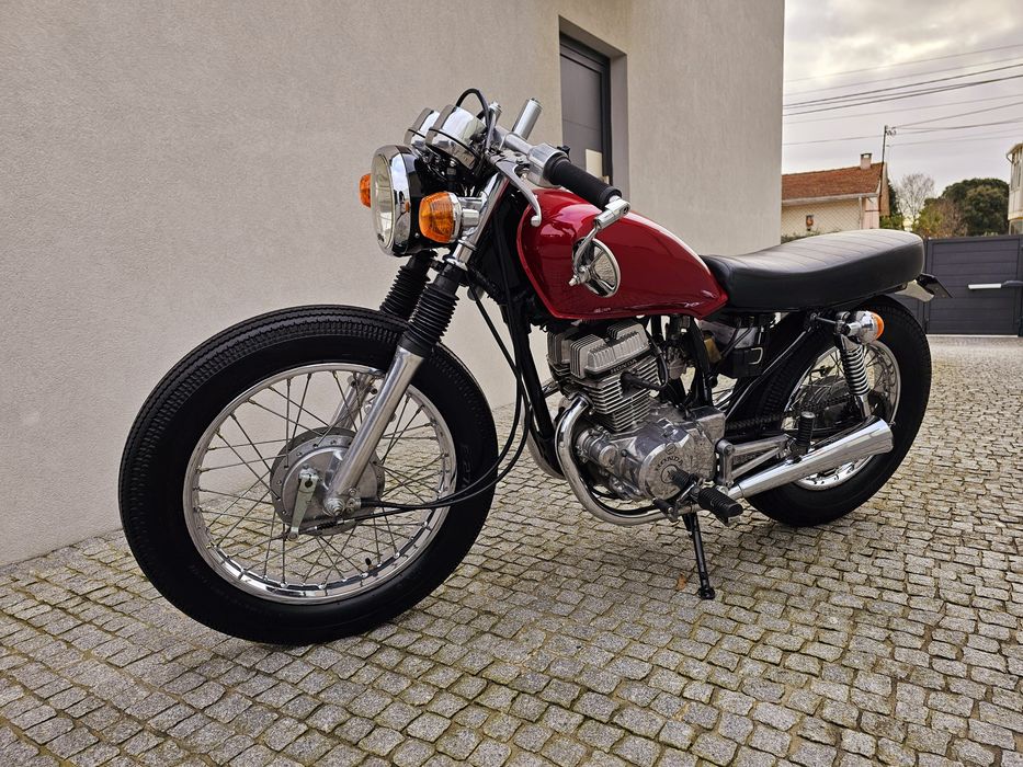Honda CM125 Custom Cafe racer 70's