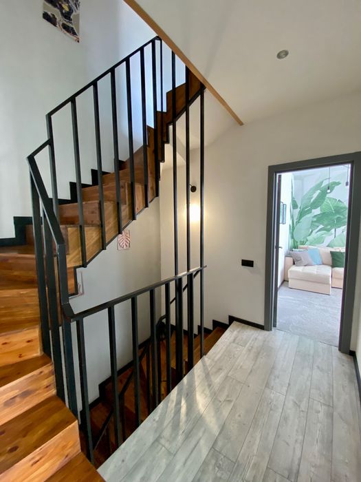 Розрахунок в гривнях.Продаж таунхаусу з ремонтом та меблями!є підвал