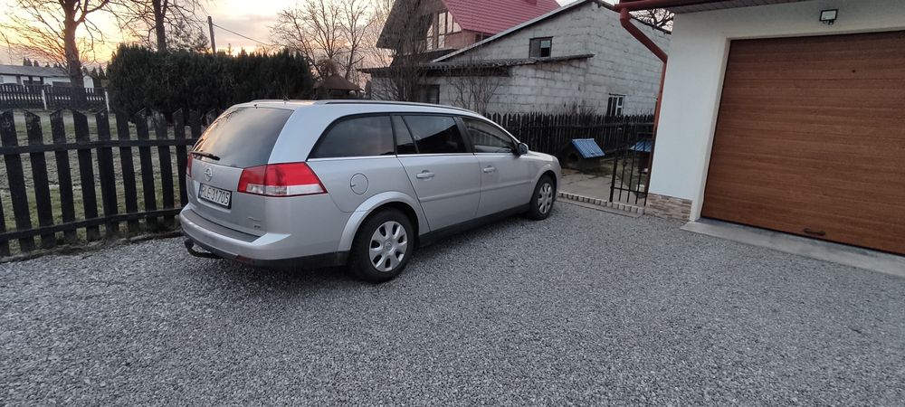 Vectra C lift na zimówkach aktualne opłaty hak odpinany opel kombi