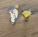 PIN WPINKA przypinka znaczek drink dłoń