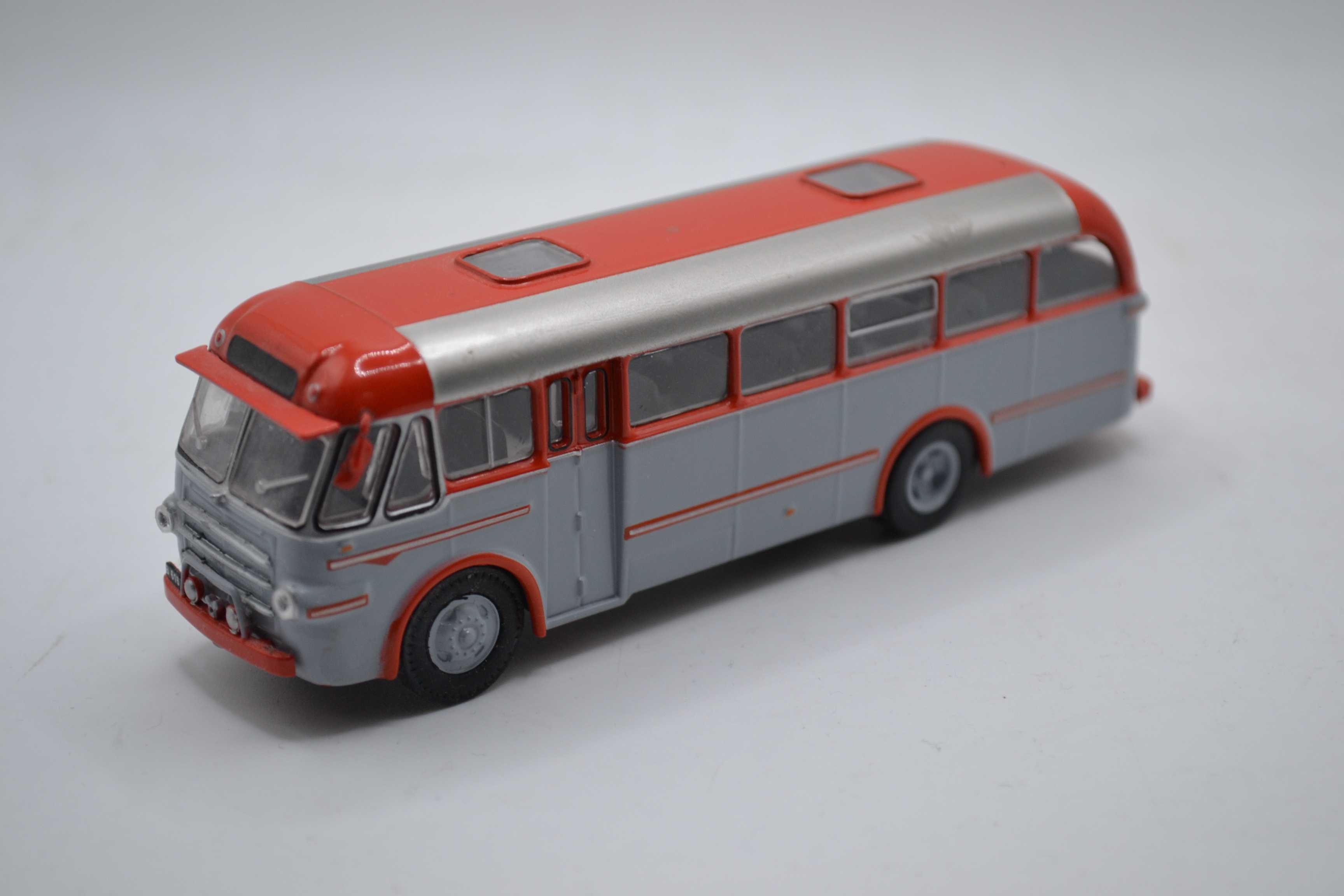 Kultowe autobusy PRL-u Volvo B 616 1:72