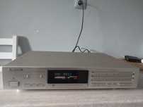 Pionier F-550 Cyfrowy syntezator tuner AM/FM (1991-92)Ładny stan