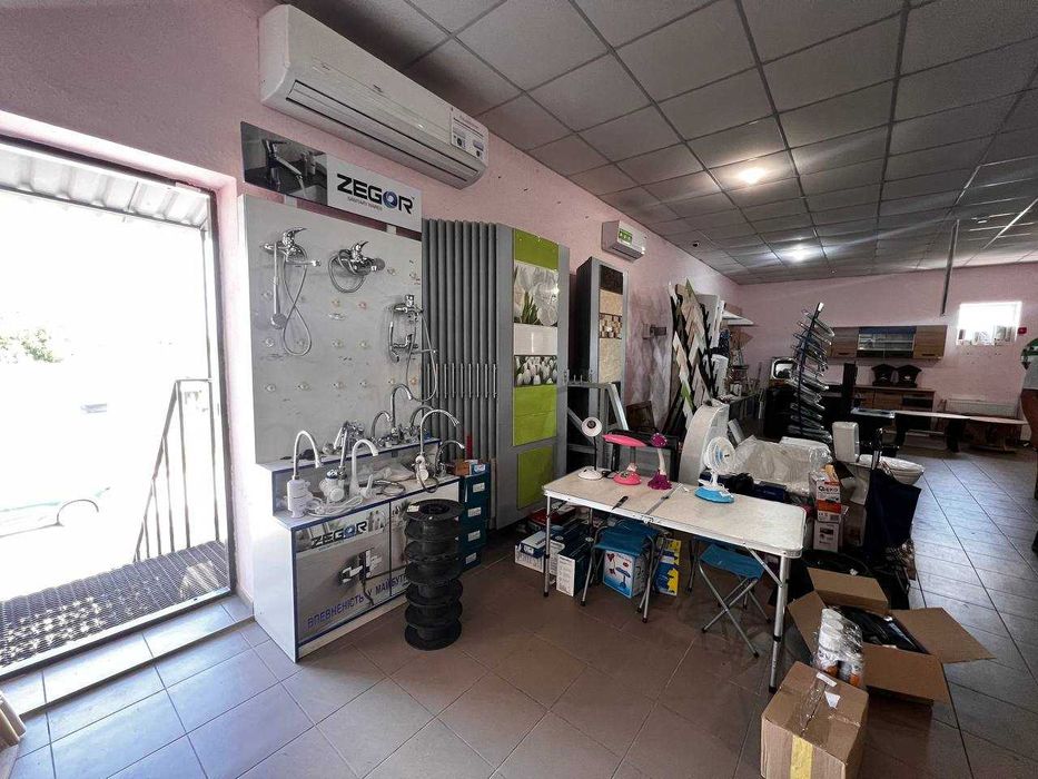 Здам приміщення вільного призначення в самому центрі с . Іркліїв