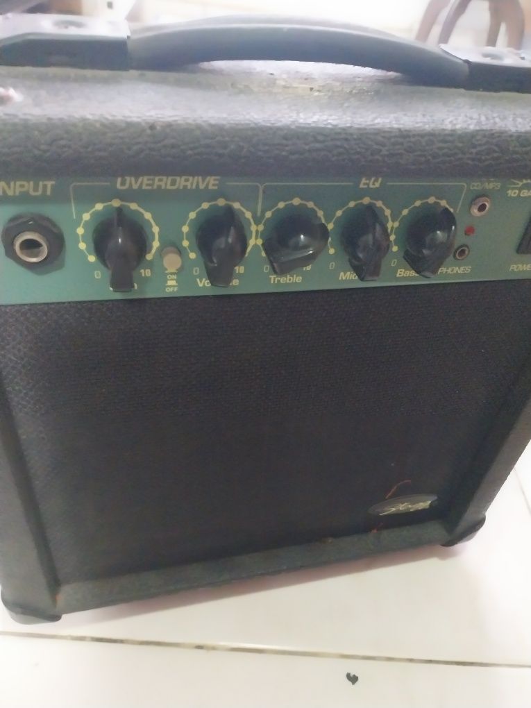Amplificador de guitarra electrica impecavel