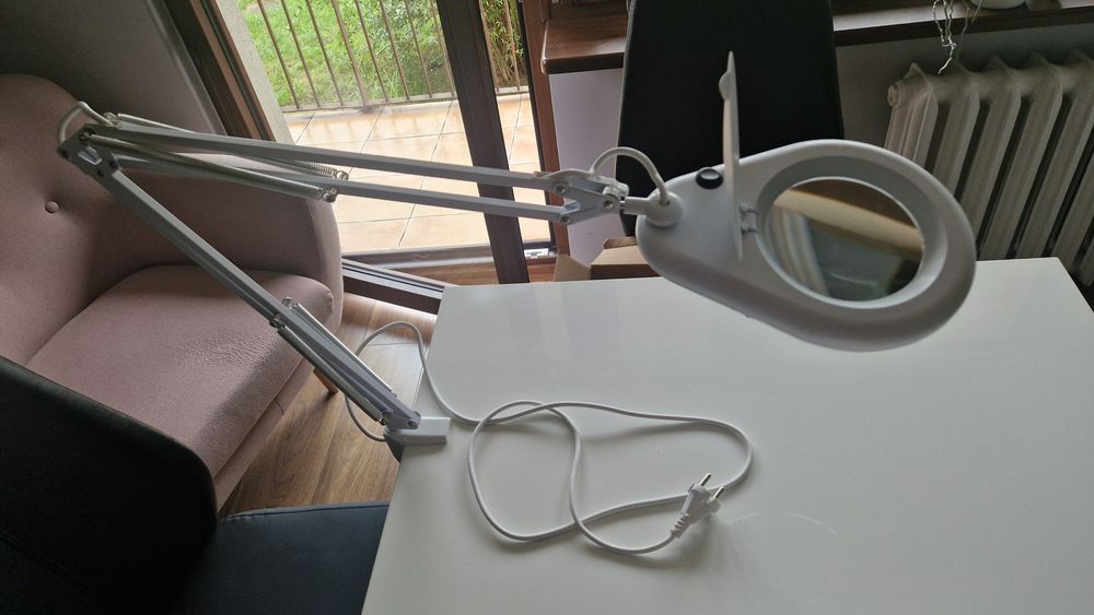 Lampa przyblatowa ze szkłem powiększającym. NOWA