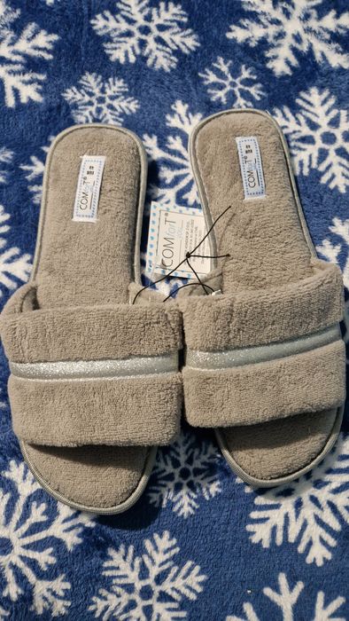 Damskie kapcie rozmiar 40 wygodne i eleganckie