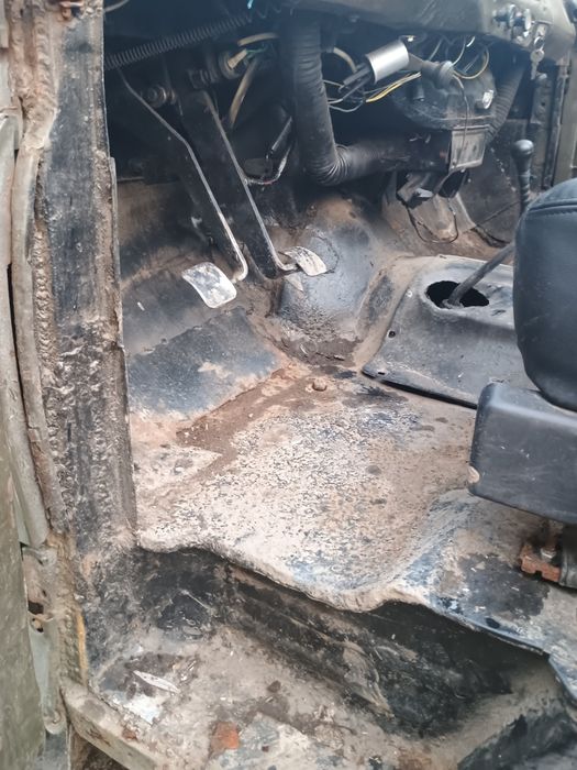 Продам УАЗ 31512