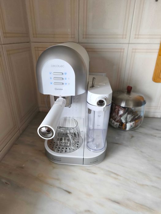 Máquina café cápsulas/ café moído