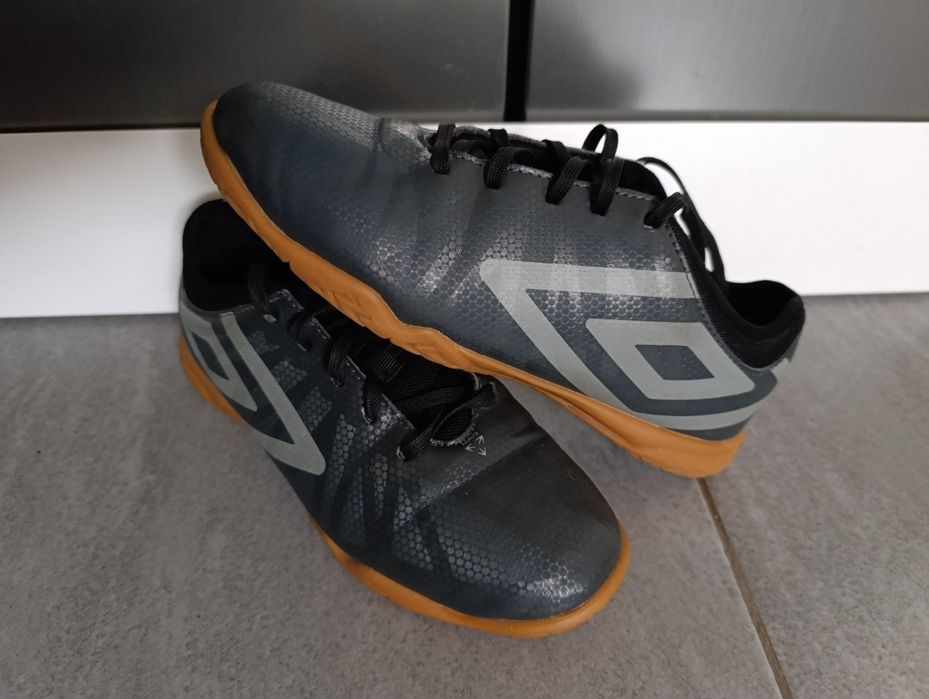 Buty halowe UMBRO Velocita VI