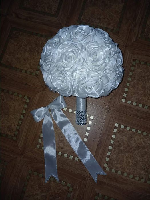Продам букет из атласных лент