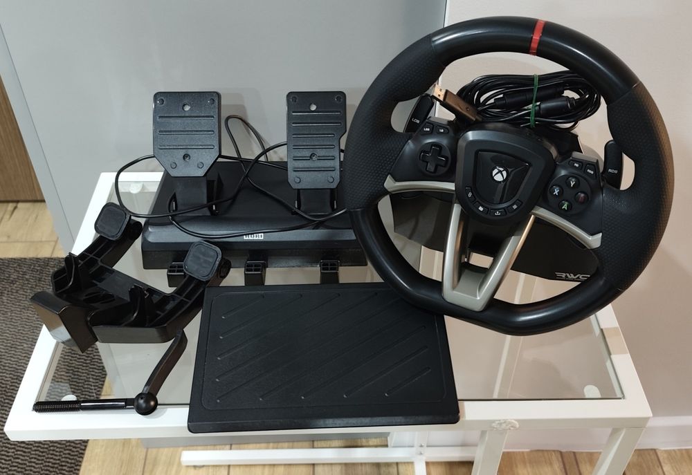 Sprzedam kierownicę Racing Wheel Overdrive  firmy HORI