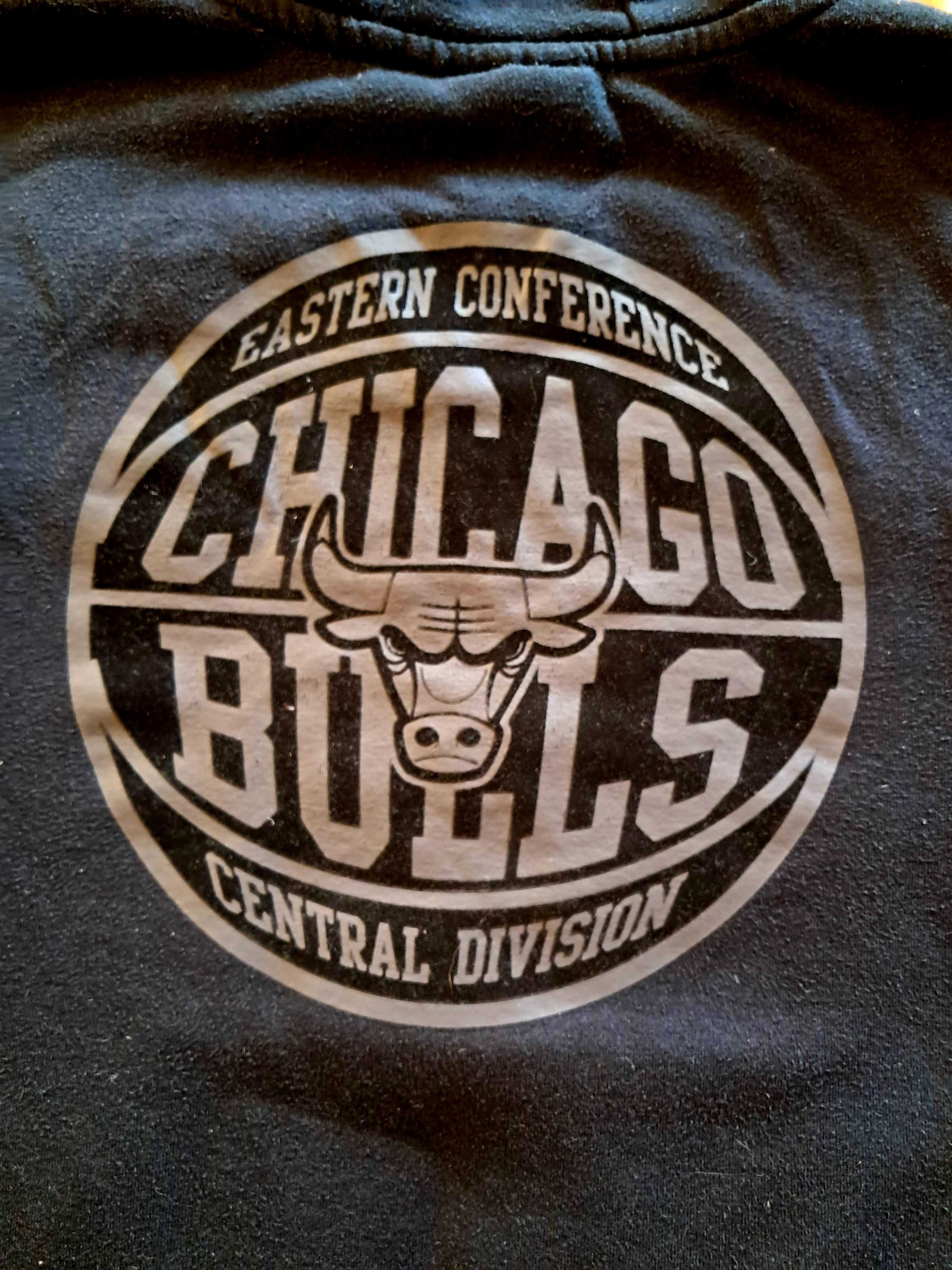 Czarna bluza z kapturem Chicago Bulls