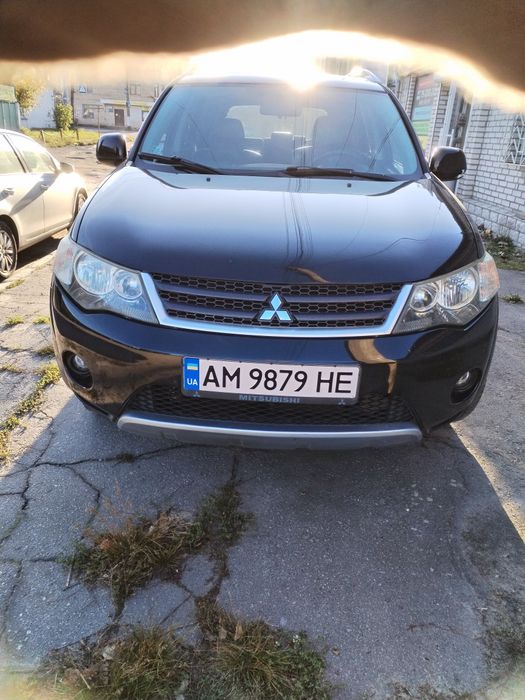 Mitsubishi outlander xl