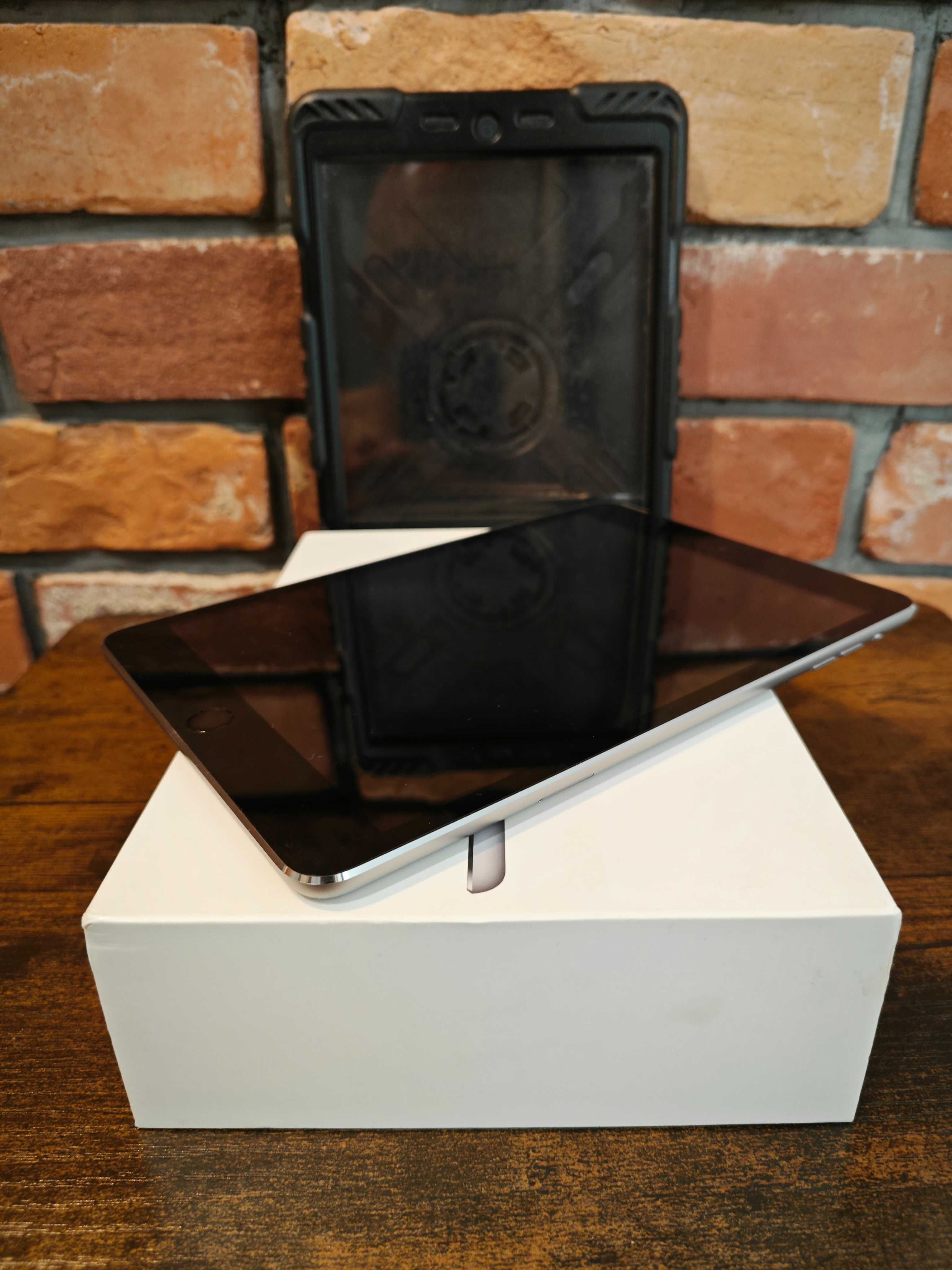iPad mini 3 Wi-Fi Cellular 66gb super stan bateria %