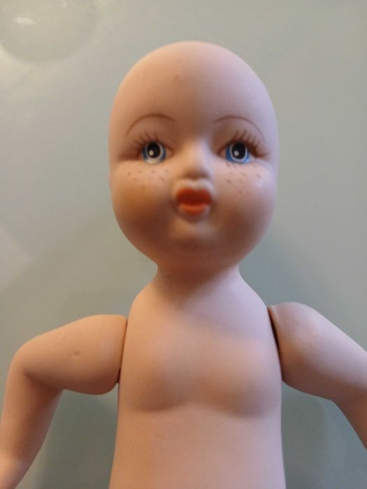 Boneco porcelana biscuit