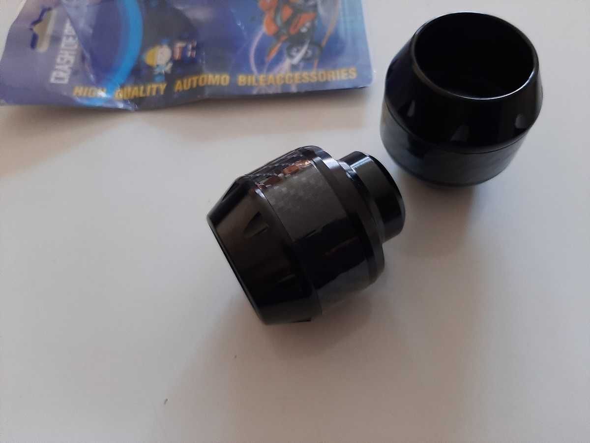 Crash pady uniwersalne, aluminium, CZARNE/KARBON