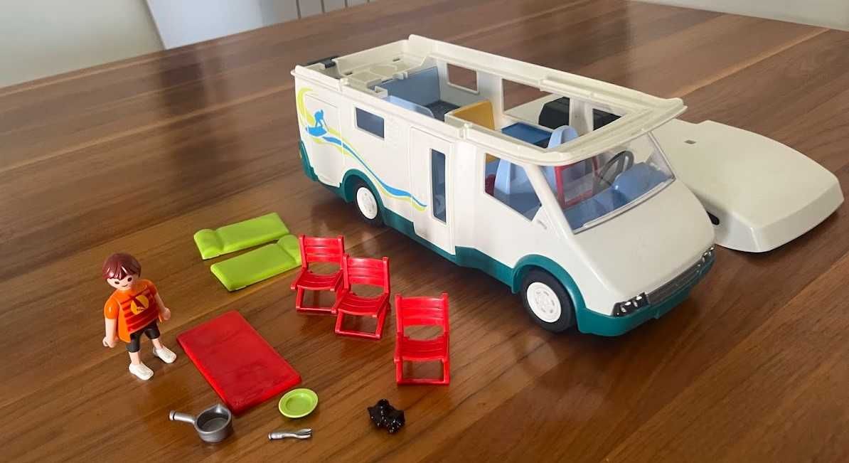 Playmobil 6671 – Autocaravana (Incompleto, mas com veículo principal)