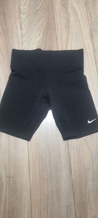 Krotkie Bikery Nike
