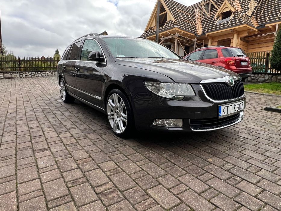 Skoda Superb Skoda Superb II Kombi 2.0 TDI 140 KM 2011 Diesel Automat DSG